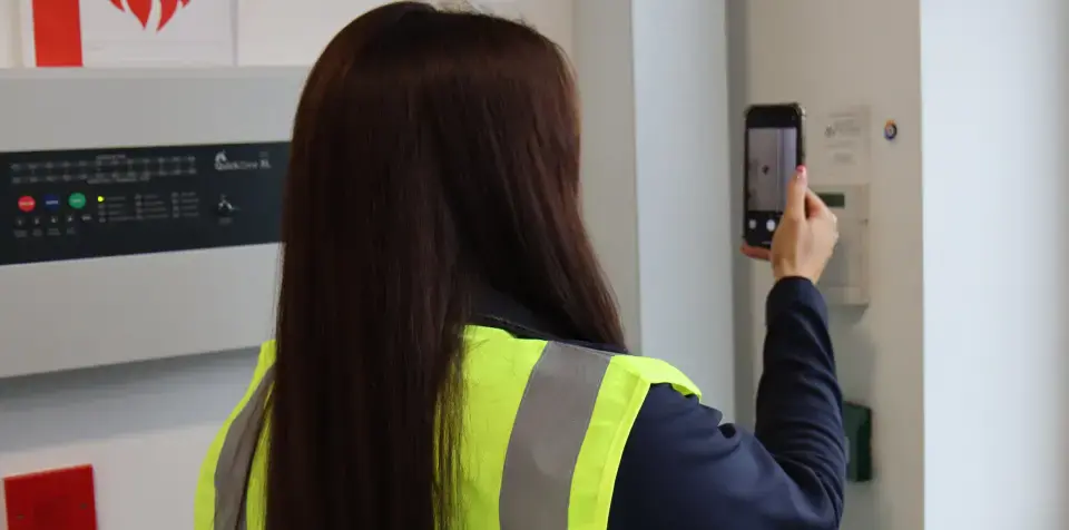 Expert Servicing and Maintenance For Your Business Emergency Lighting